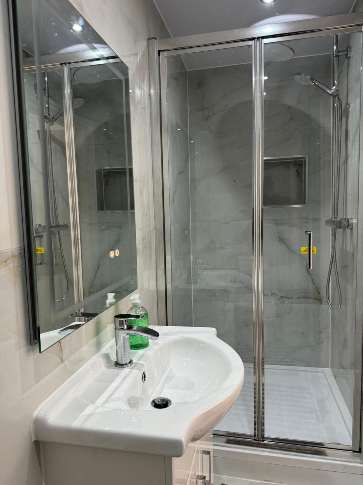 Guest house With En-suite Facilities